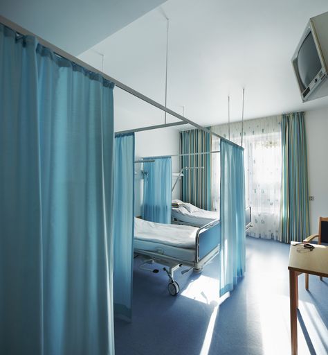 premium-hospital-curtains-in-dubai-for-healthcare-project-4